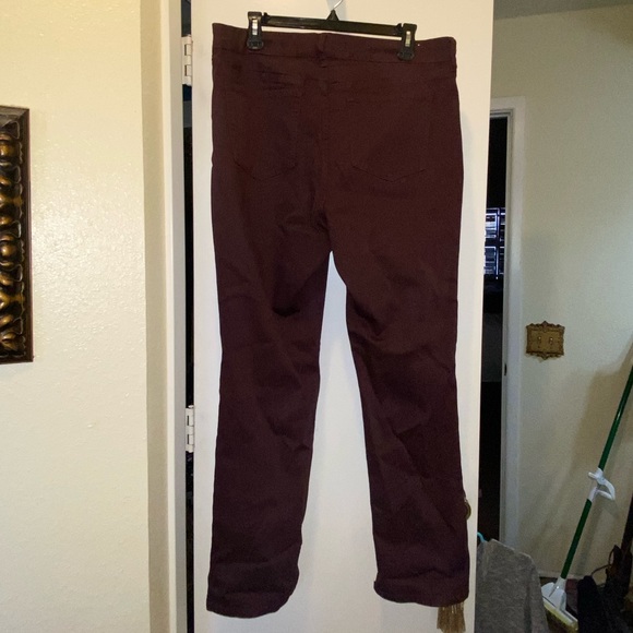 ✨HOST PICK✨Maroon Code Bleu Size 16 Jeans✨ - Picture 8 of 14